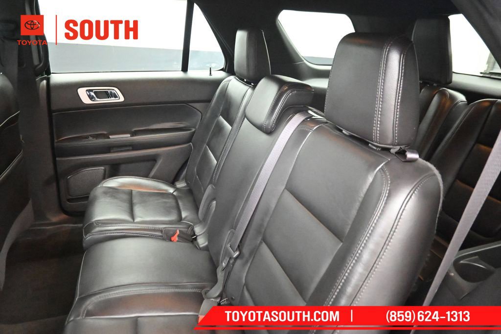 Used 2013 Ford Explorer XLT AWD/4WD image 24