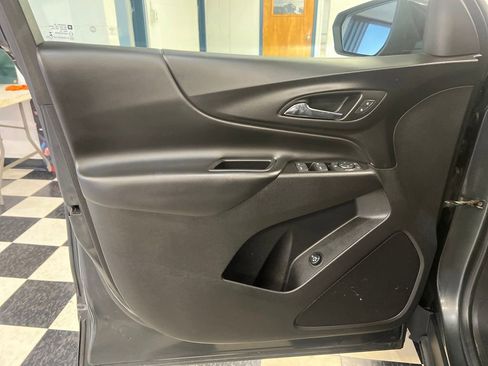 Used 2019 Chevrolet Equinox LT AWD/4WD image 40