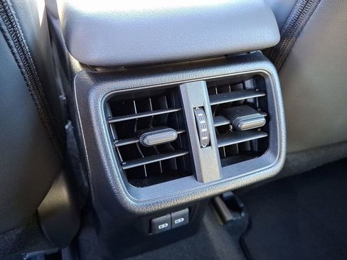 Used 2022 Lexus UX 250h w/ Premium Package image 11