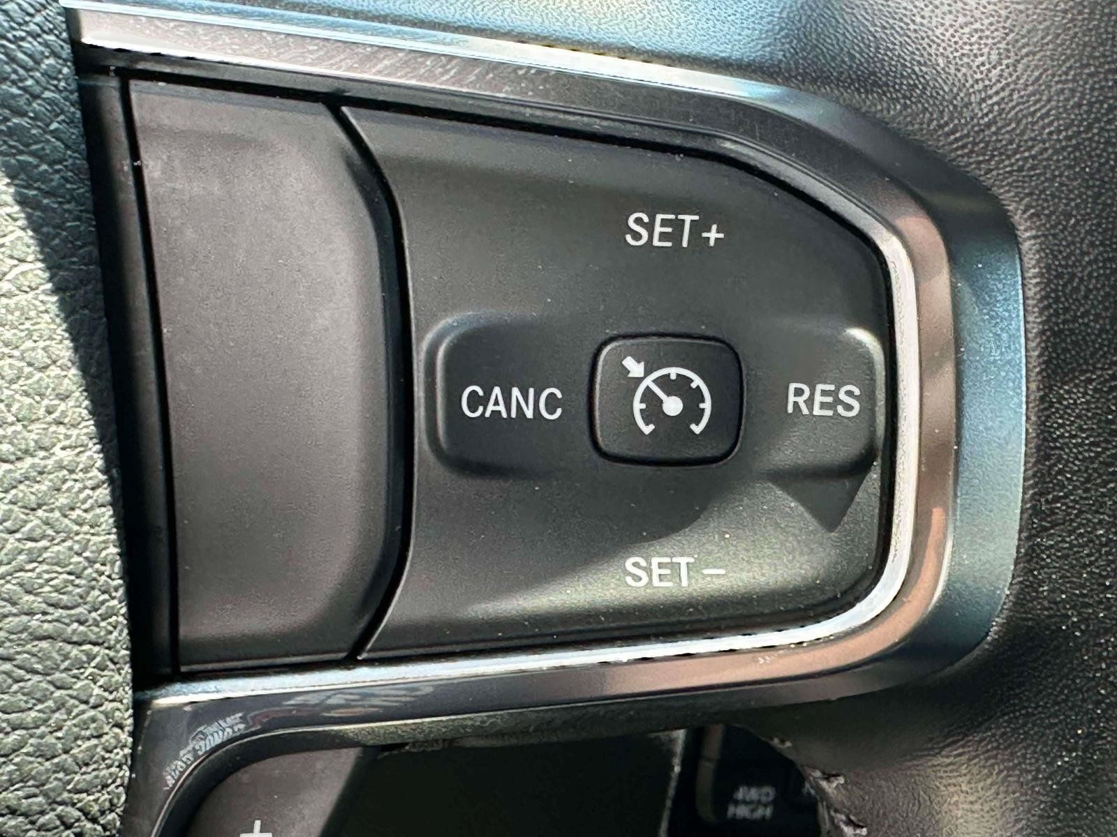 Used 2024 RAM 1500 Laramie AWD/4WD image 21