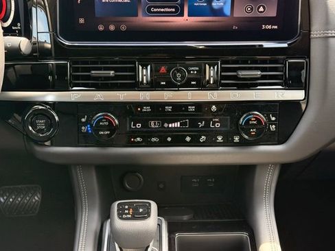 New 2026 Nissan Pathfinder Platinum w/ Cargo Package AWD/4WD image 29
