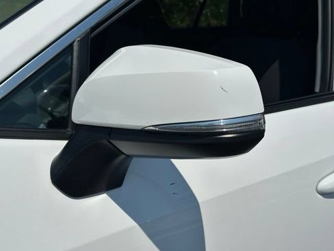 Used 2020 Toyota RAV4 XLE w/ XLE Grade Weather Package AWD/4WD image 10
