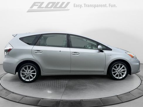 Used 2013 Toyota Prius V Five FWD image 10