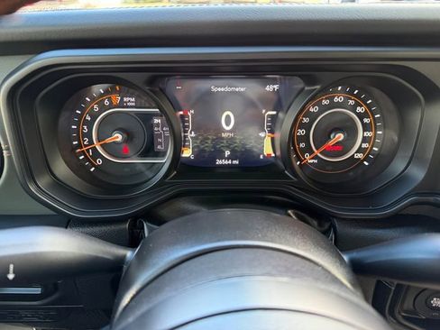 Used 2024 Jeep Gladiator Mojave image 18