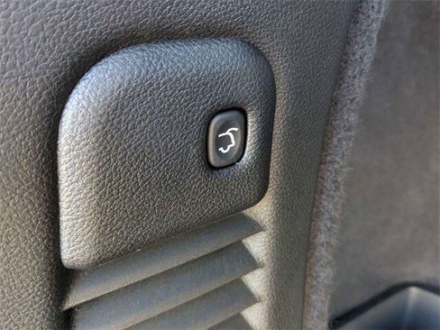 Used 2024 Dodge Durango GT image 15