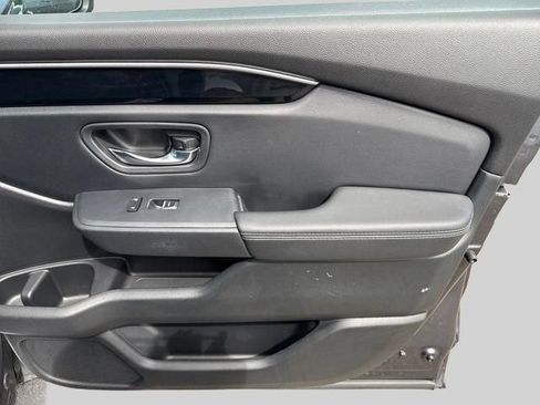 Certified 2023 Honda Pilot Touring image 21