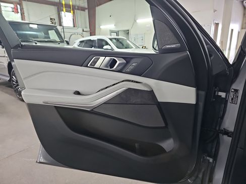 New 2026 BMW X5 xDrive40i w/ Premium Package AWD/4WD image 27