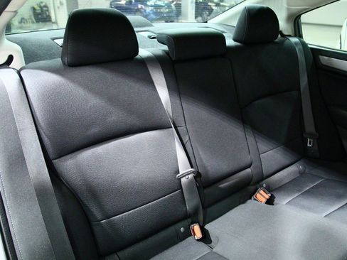 Used 2016 Subaru Legacy 2.5i Premium image 26