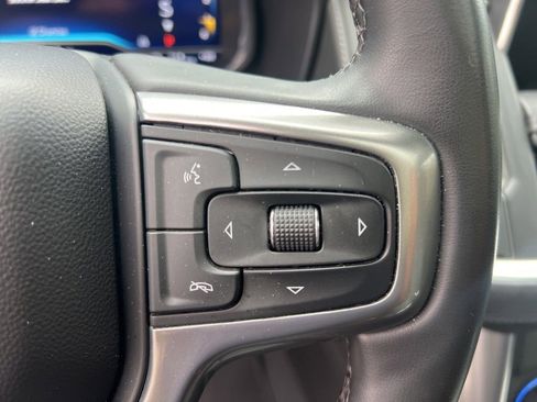 Used 2023 Chevrolet Suburban LT w/ LT Signature Package image 26