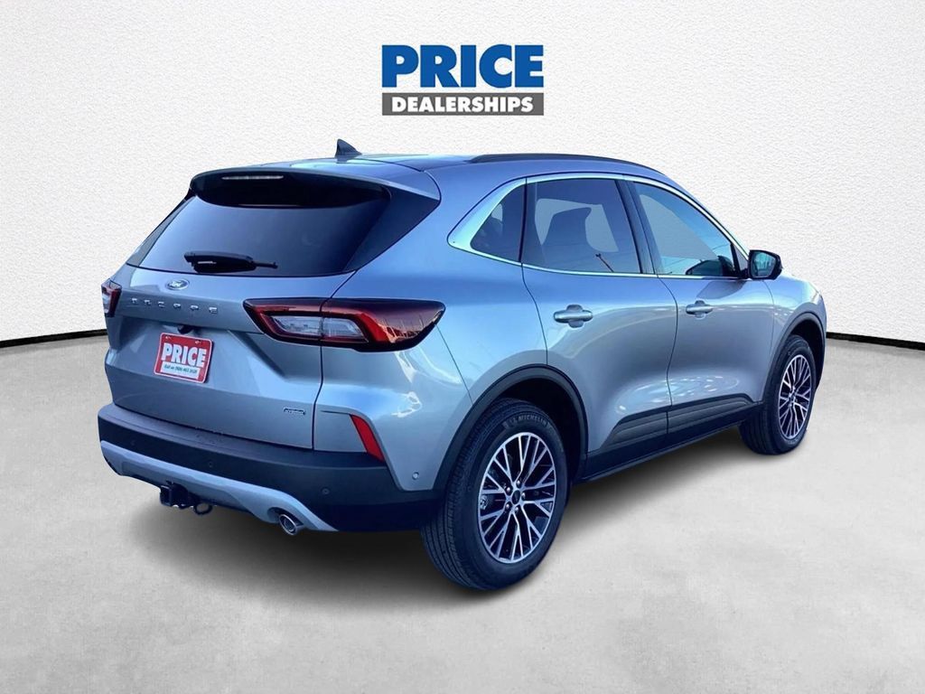 Used 2024 Ford Escape SE w/ PHEV Premium Package FWD image 8