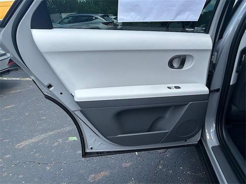 New 2025 Hyundai Ioniq 5 SEL image 21