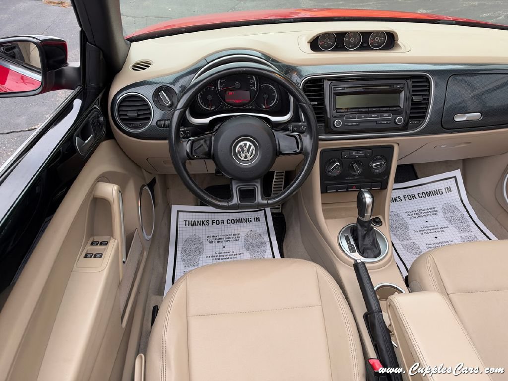 Used 2013 Volkswagen Beetle 2.0T FWD image 20