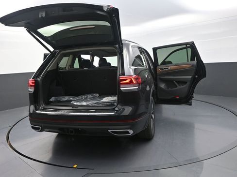New 2026 Volkswagen Atlas SE FWD image 34