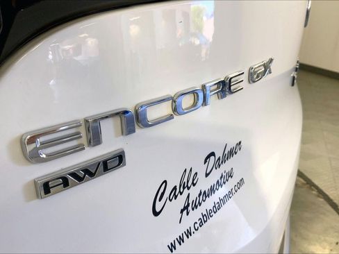 Used 2025 Buick Encore GX Preferred AWD/4WD image 8
