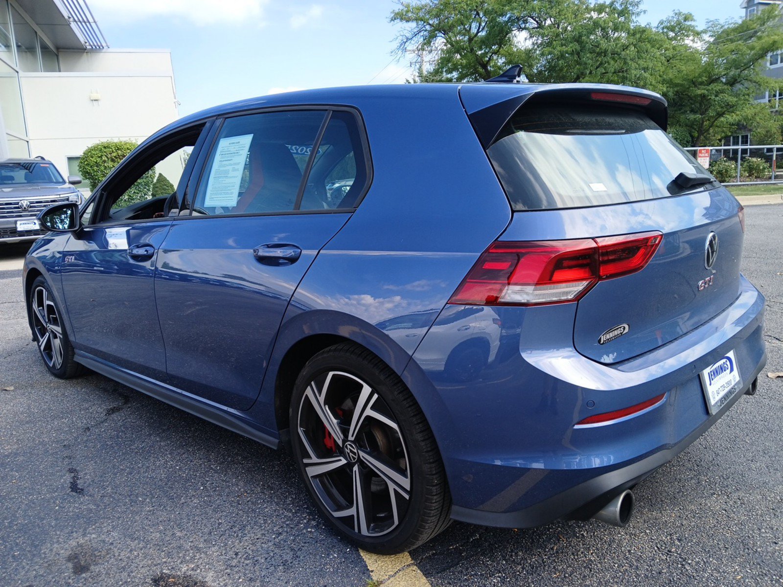 Used 2025 Volkswagen GTI SE FWD image 5