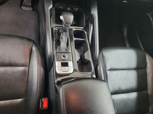 Used 2021 Kia Telluride LX AWD/4WD image 26