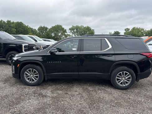 Used 2023 Chevrolet Traverse LT w/ Rear Camera Mirror Package AWD/4WD image 8