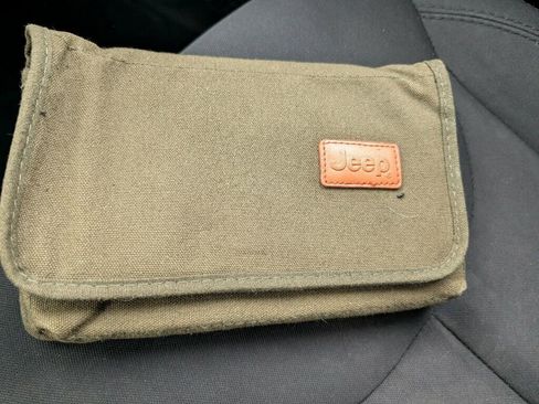 Used 2014 Jeep Wrangler Unlimited Sport w/ Quick Order Package 24S image 27