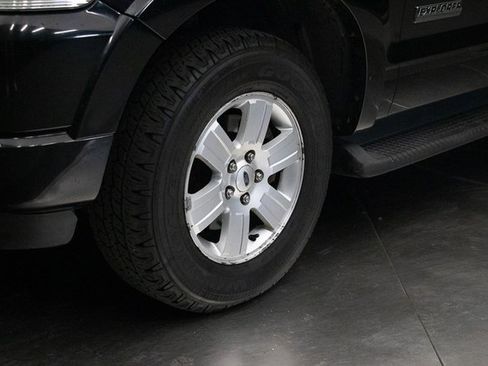 Used 2008 Ford Explorer XLT image 7