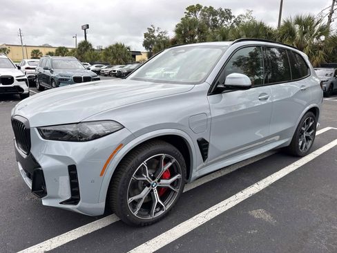 New 2026 BMW X5 xDrive50e w/ M Sport Package image 7