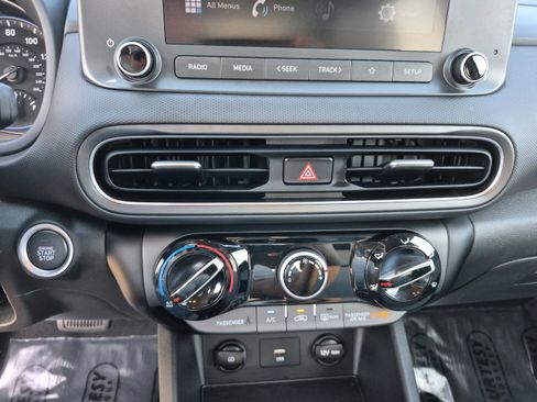 Certified 2022 Hyundai Kona SEL w/ Cargo Package AWD/4WD image 23