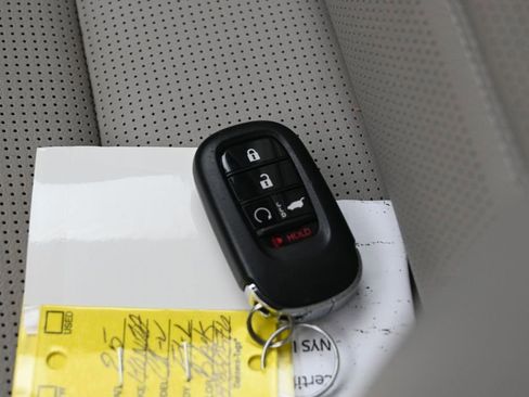 Used 2025 Honda CR-V EX-L image 15