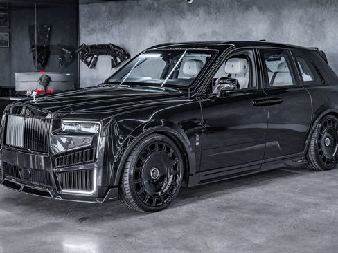 Used 2025 Rolls-Royce Cullinan AWD/4WD image 4