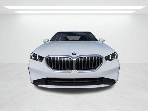 New 2027 BMW 530i xDrive w/ Premium Package AWD/4WD image 9