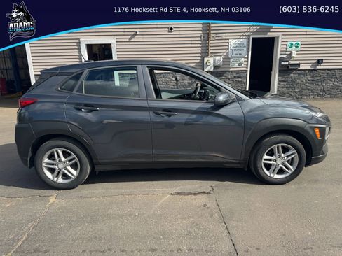 Used 2020 Hyundai Kona SE w/ Cargo Package image 8