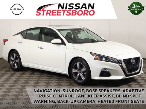 Used 2022 Nissan Altima 2.5 SL image 1
