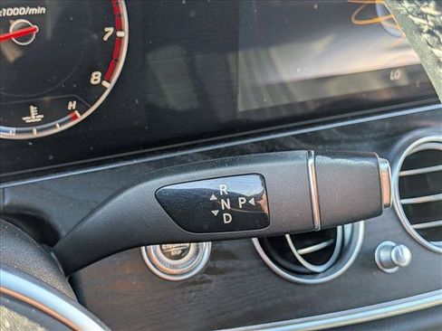 Used 2020 Mercedes-Benz E 350 Sedan w/ Premium Package image 11