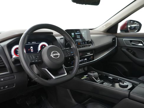 Used 2023 Nissan Rogue Platinum AWD/4WD image 28