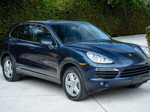 Used 2014 Porsche Cayenne Diesel image 2