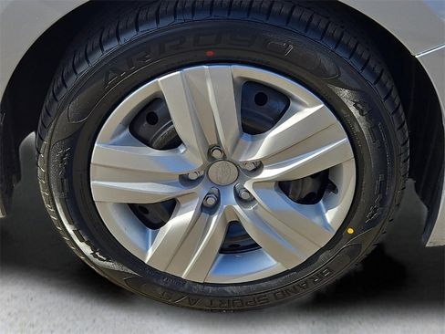 Used 2015 Subaru Legacy 2.5i image 11