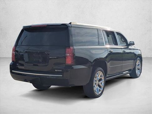 Used 2018 Chevrolet Suburban Premier image 5