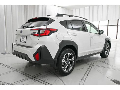 Used 2025 Subaru Crosstrek 2.5i Premium AWD/4WD image 7