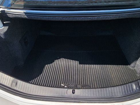 Used 2016 Cadillac XTS Premium image 14