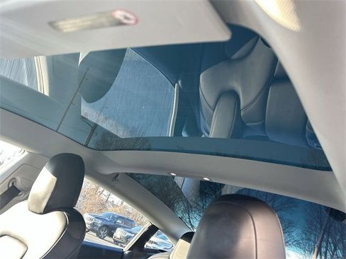 Used 2020 Tesla Model 3 image 23