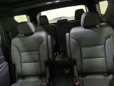 New 2026 Chevrolet Traverse Z71 w/ Enhanced Driving Package image 9