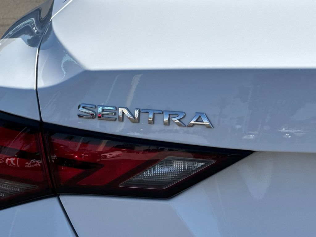 Used 2025 Nissan Sentra SV FWD image 24