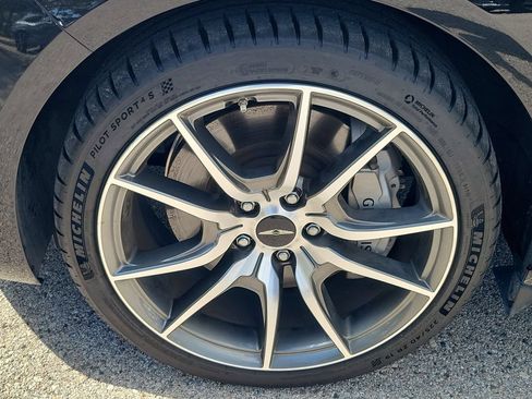 Certified 2025 Genesis G70 2.5T RWD image 7