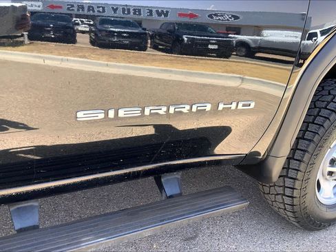 Used 2024 GMC Sierra 2500 Pro w/ Convenience Package AWD/4WD image 10