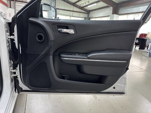 Used 2014 Dodge Charger Police w/ Street Appearance Group image 16