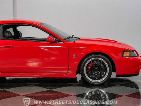 Used 2004 Ford Mustang Cobra RWD image 30