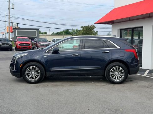 Used 2017 Cadillac XT5 Luxury w/ Driver Awareness Package FWD image 3