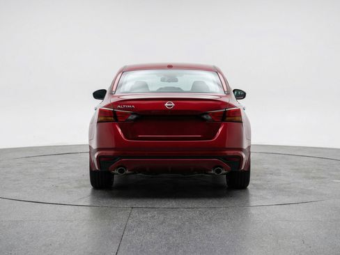 Used 2025 Nissan Altima 2.5 SV image 7