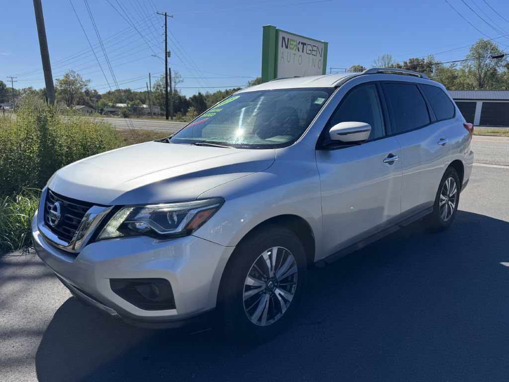 Used 2018 Nissan Pathfinder SL FWD image 1