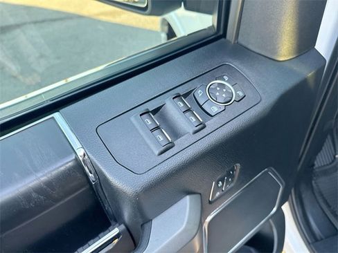 Certified 2020 Ford F150 Platinum w/ Equipment Group 701A Luxury image 19