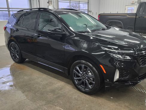 Certified 2024 Chevrolet Equinox RS w/ RS Leather Package image 3