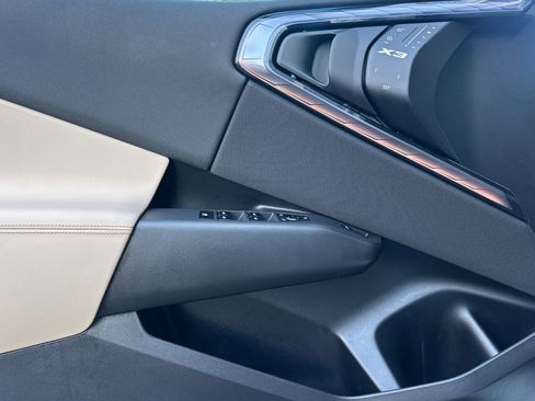 Used 2025 BMW X3 xDrive30i w/ Premium Package image 12